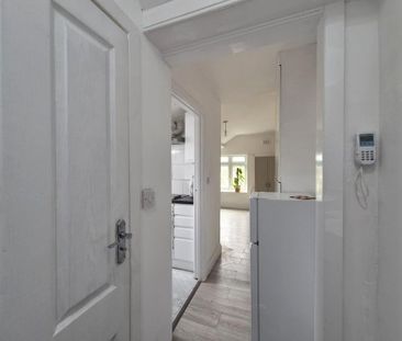 1 bedroom property to rent - Photo 5