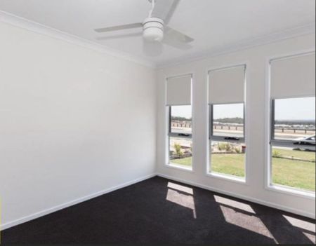 1/115 The Heights Boulevard, Pimpama QLD 4209 - House For Rent | Domain - Photo 4