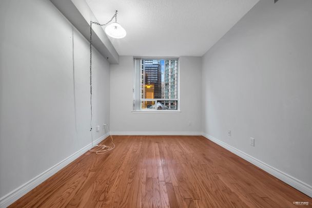 For Lease - 633 Bay Street Unit# 523, Toronto, Ontario - Photo 1