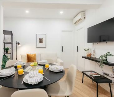 Plaça d'Artur Piera, Valencia, Valencian Community 46018 - Photo 5