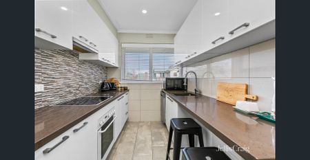 Two Bedroom Flat in Williamstown - Photo 5