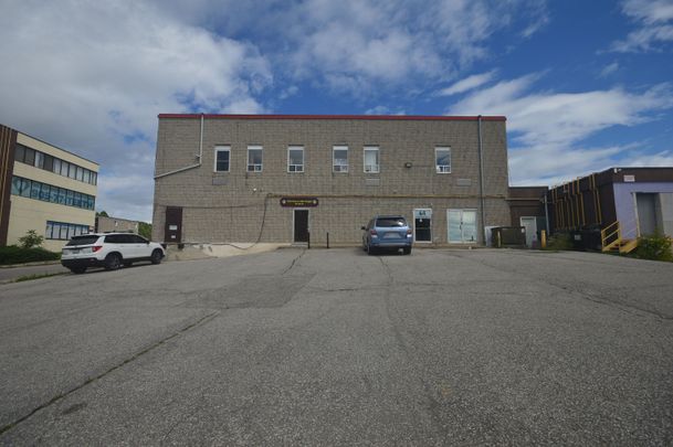 For Lease - 64 Holland Street Unit# Upper 1, Bradford West Gwillimbury, Ontario - Photo 1