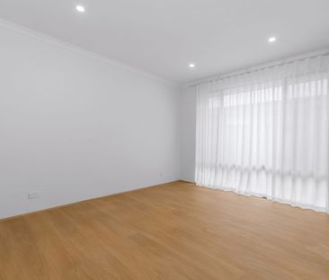 High-End Luxury Living | 5 Bedrooms - Photo 5