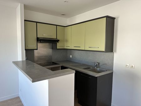 Location Appartement 2 pièces 45m² - Photo 5