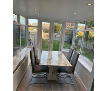 4 bedroom house to rent - Photo 3