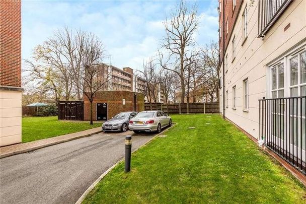 Gloucester Court Lordship Lane, London, SE22 - Photo 1