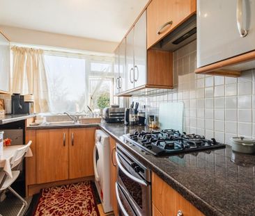 2 bedroom apartment to rent - Photo 4