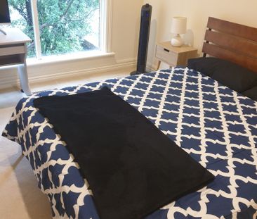 Surrey Hills - Photo 3