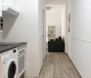 Rooms for rent in 3-bedroom apartment in Getafe - Photo 3