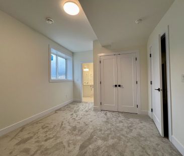 4 Bdrm in West Harbour: Brand New - Photo 6