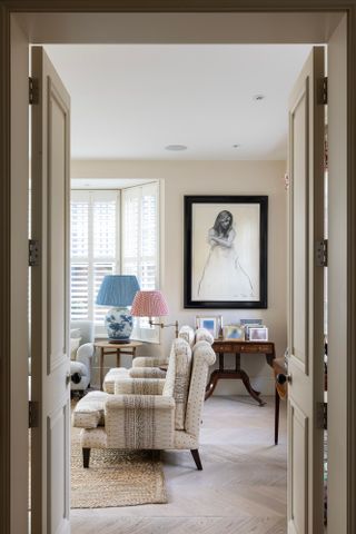 Caroline Close - Photo 5