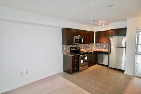 For Lease - 800 Lawrence Avenue Unit# 1424, Toronto, Ontario - Photo 4