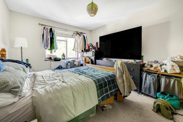 Orchard Gate, UB6, London - Photo 1