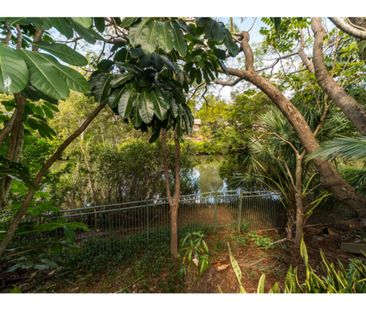 31 River Oak Drive, Helensvale - Photo 2