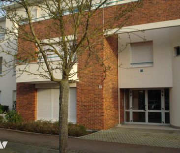 APPARTEMENT T3 - CENTRE BOURG LE RHEU - Photo 3