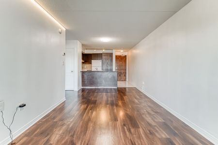 For Lease - 4600 Steeles Avenue Unit# 310, Markham, Ontario - Photo 5