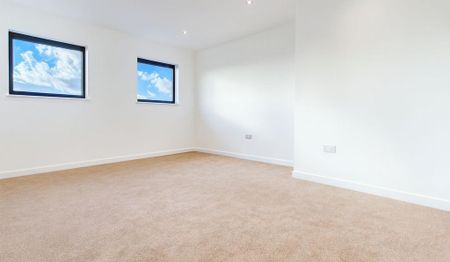 4 bedroom apartment to rent - Photo 2