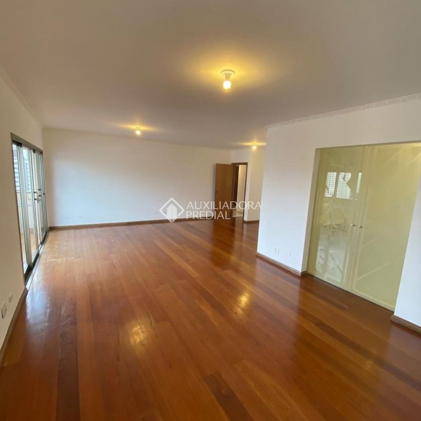 Apartamento com 3 quartos e 144m² para alugar em Vila Assunção, Santo André. - Photo 1