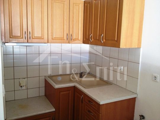 Γκαρσονιέρα προς ενοικίαση 300 € - Photo 1