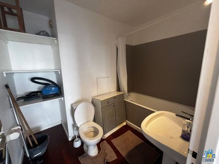 Location Appartement 2 pièces 40m² COURBEVOIE 92400 - Photo 5