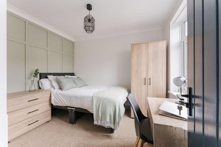 5 bedroom house to rent - Photo 2