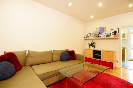 3 bedroom semi-detached house to rent - Photo 4