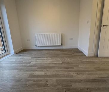 3 bedroom property to rent - Photo 1