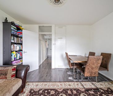 Canterbury Crescent, London, SW9 - Photo 3