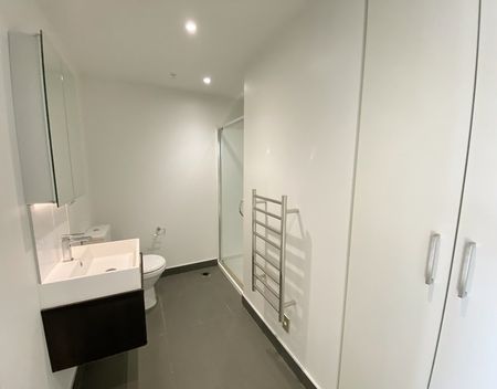 CITY CENTRE - Queens Residences Two bedroom apartment - Photo 5