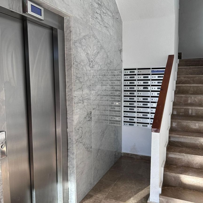 Piso de alquiler en Avenida de Neptuno, Platja de la Pobla de Farnals - Photo 1