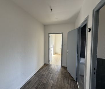 Location Appartement 3 pièces 75m² JOEUF 54240 - Photo 3