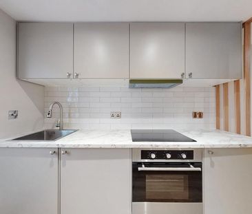Studio to rent - Photo 2