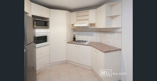 Well presented home in convenient location - Photo 1