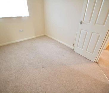 Warspite Close, Portsmouth, PO2 - Photo 4