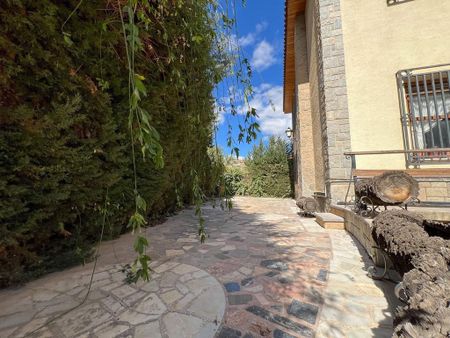 5 room luxury Detached House for rent in Elche, Spain - Photo 4