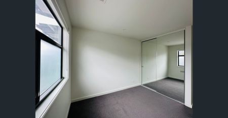 Magnificently Modern Lifestyle Living - Photo 4