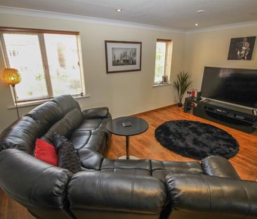 3 Bedroom House - Photo 6