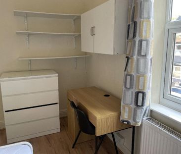 4 bedroom house to rent - Photo 4