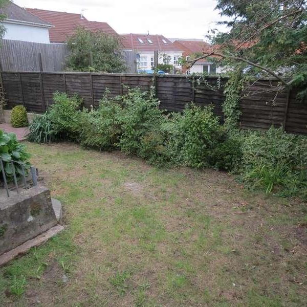 Bedroom Detached House In Winton, BH9 - Photo 1