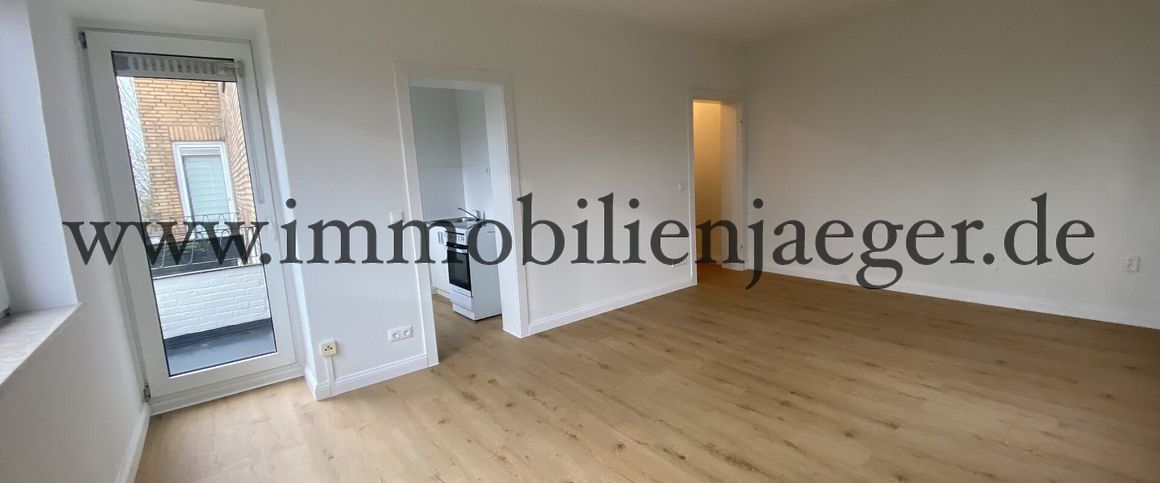 Hochhaus Ecklage im 7.OG - Neu modernisierte Studiowohnung mit Balkon - Endetage mit Fahrstuhl - Foto 1