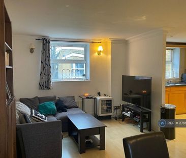 2 bedroom flat to rent - Photo 2