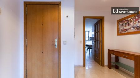 valencia, Valencian Community 46015 - Photo 2