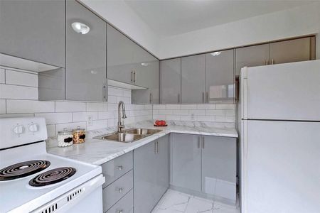 For Lease - 28 Rexdale Boulevard Unit# 19, Toronto, Ontario - Photo 4