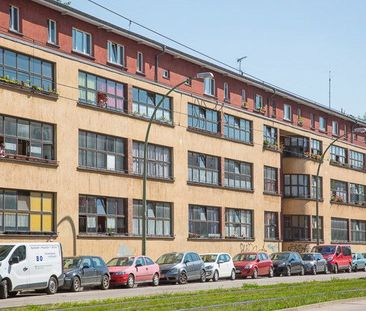 2 Zimmer verglaster Balkon - top saniert ab sofort ! - Foto 1