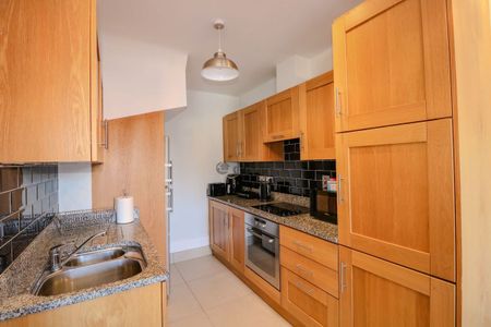 Apartment to rent in Kildare, Naas, Oldtown Demesne - Photo 4