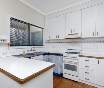 38 Stanley Street, Kooringal - Photo 1