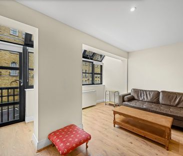 Admiral Place, London, SE16 - Photo 2