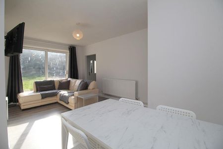 4 bedroom house share to rent - Photo 4