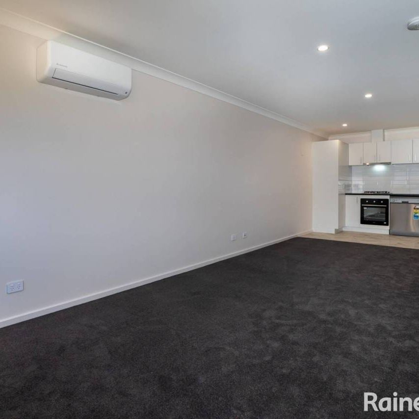 LOW MAINTENANCE UNIT - Photo 1