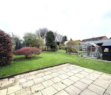 3 bedroom semi-detached house to rent - Photo 3